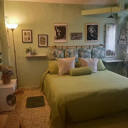 136 Apartment *